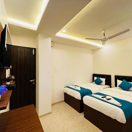Welcome Vista Navi Mumbai Exteriör bild