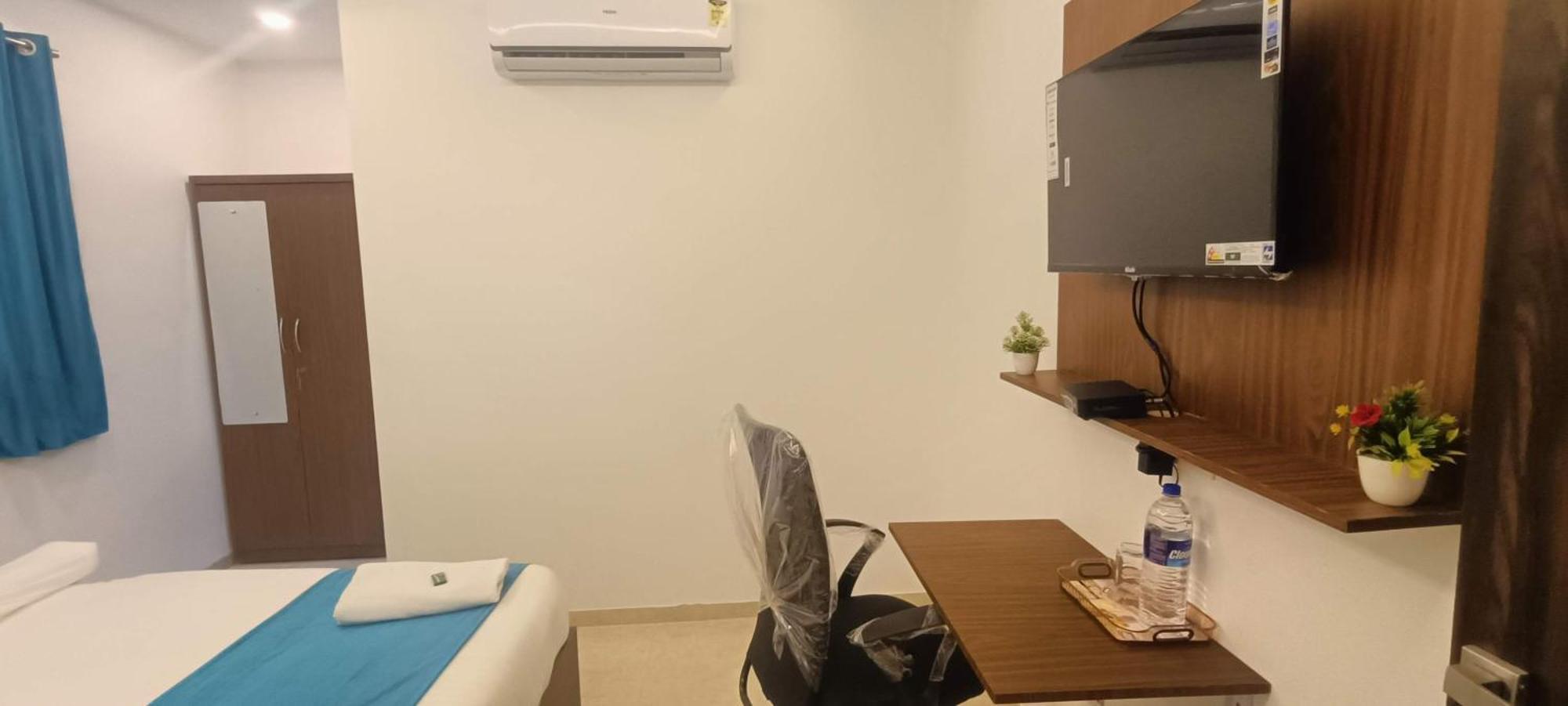 Welcome Vista Navi Mumbai Exteriör bild